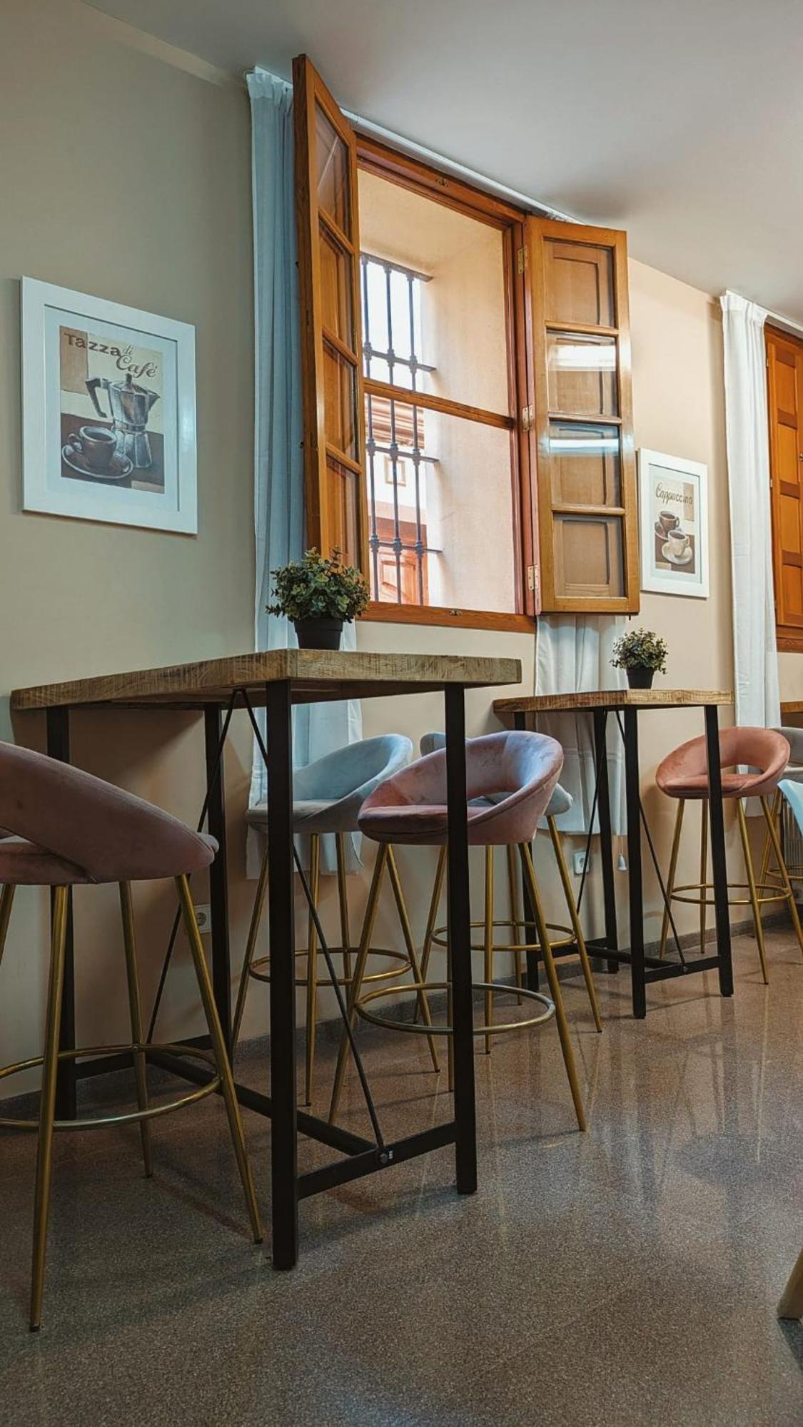 Hostal El Convent De Moncada Buitenkant foto