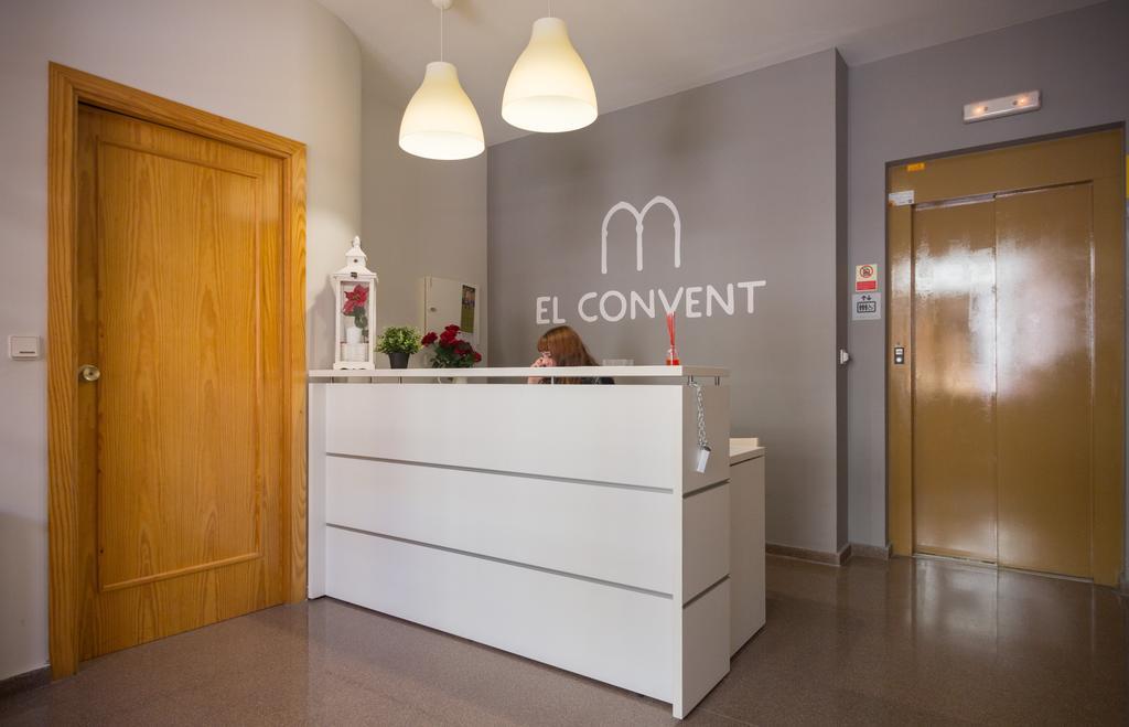 Hostal El Convent De Moncada Buitenkant foto