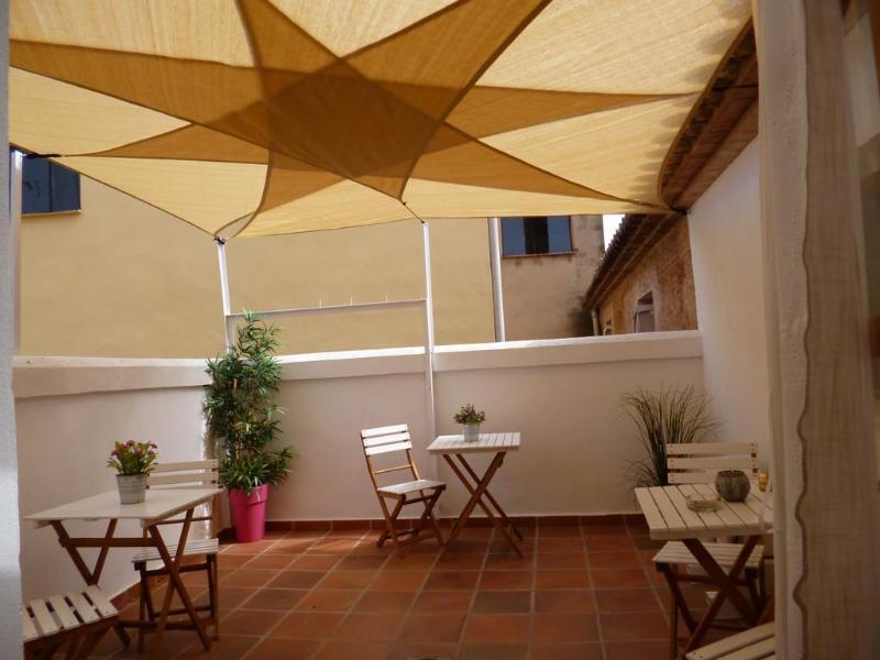 Hostal El Convent De Moncada Buitenkant foto
