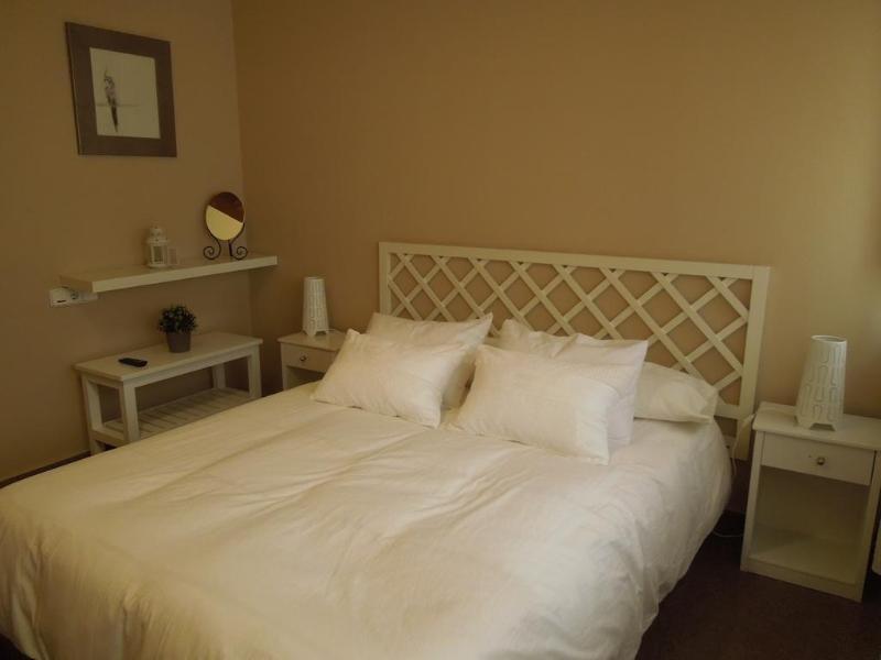 Hostal El Convent De Moncada Buitenkant foto